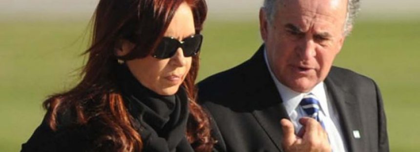 Difunden escuchas entre Cristina Kirchner y Oscar Parrilli contra Sergio Massa