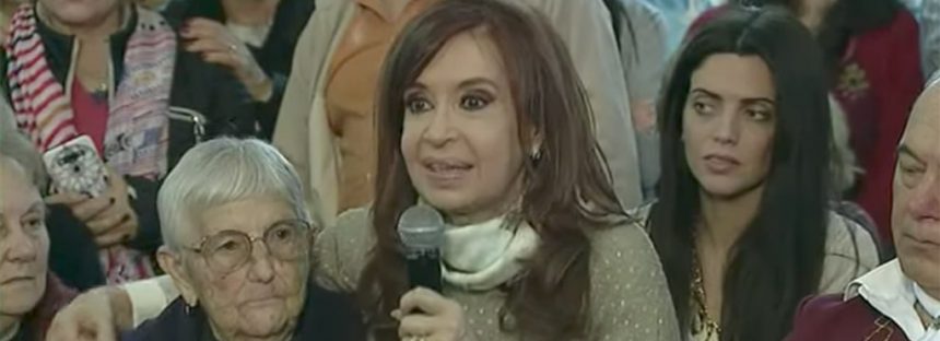 Cristina Kirchner: «en la calle no se notan los brotes verdes»