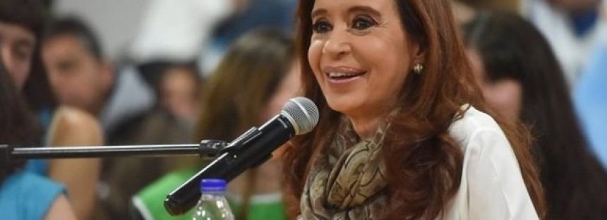 Cristina Kirchner asumió su banca como senadora nacional