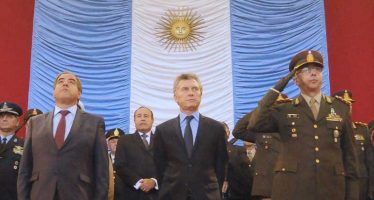 Macri planea reestructurar las fuerzas armadas