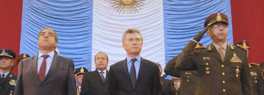 Macri planea reestructurar las fuerzas armadas