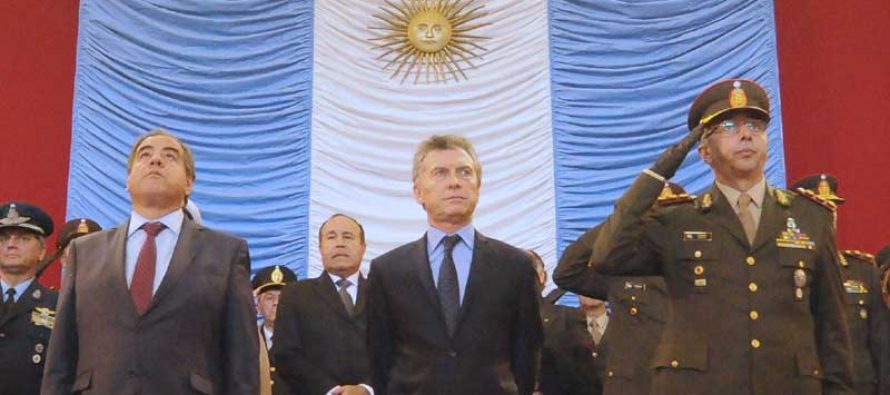 Macri planea reestructurar las fuerzas armadas