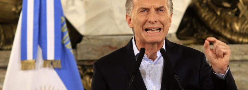 Macri recortó los cargos políticos del Ejecutivo en un 25%