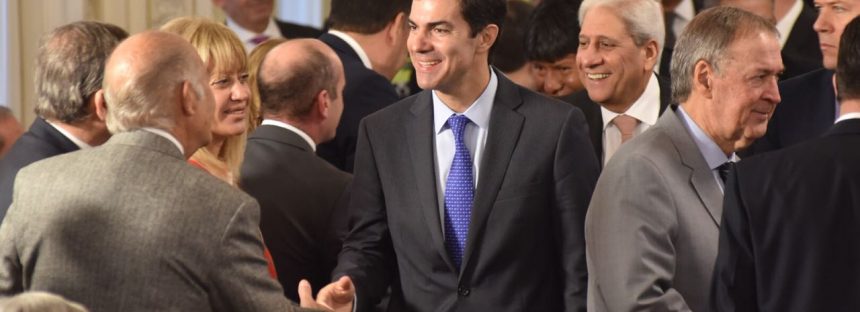 Urtubey criticó el modelo económico pero reiteró su «ayuda» al Gobierno