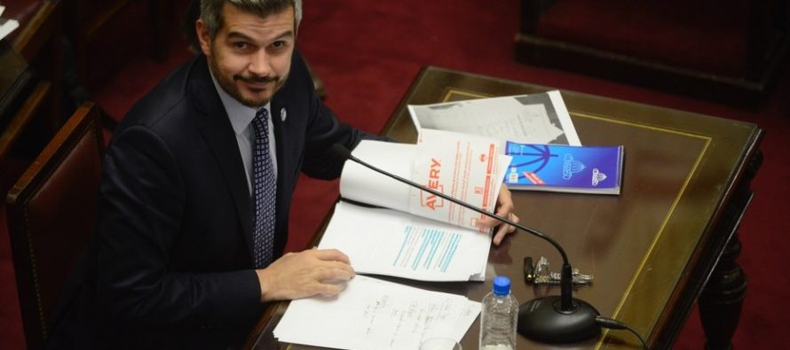 Marcos Peña descartó que se aumente el impuesto sobre los pasajes al exterior