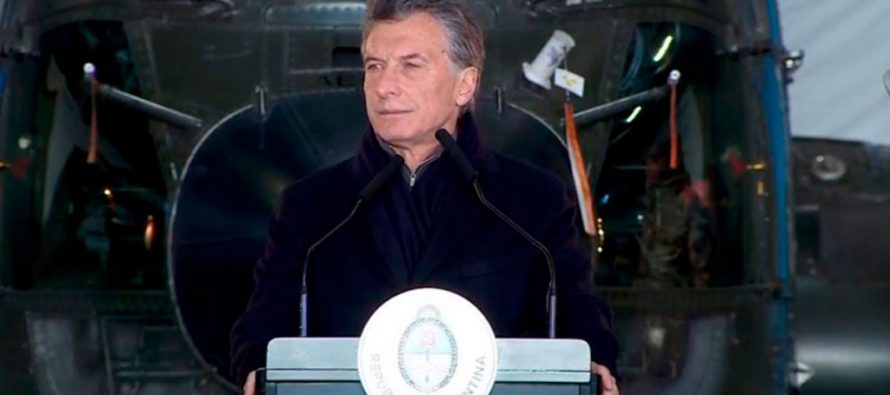 Macri destacó la importancia de las Fuerzas Armadas para la seguridad interior