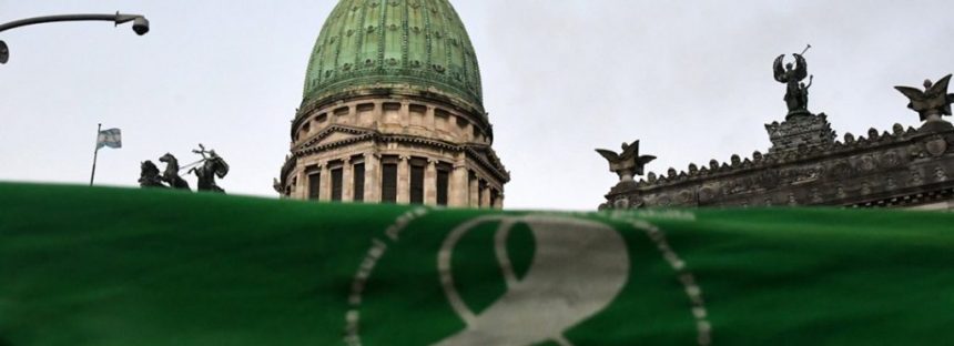 El Gobierno incluirá la despenalización del aborto en el proyecto de reforma del Código Penal