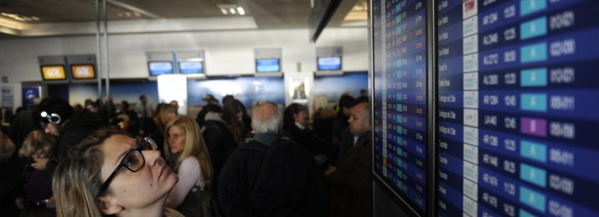 Los gremios aeronáuticos dejan sin volar a 15.000 pasajeros