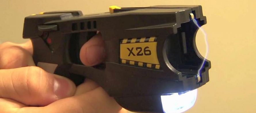 El Ministerio de Seguridad adquirirá 300 pistolas Taser