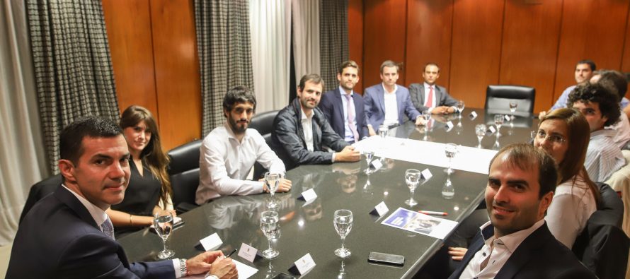 Urtubey reunió a economistas jóvenes para buscar «miradas nuevas»