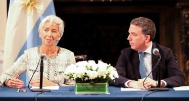 Dujovne se reúne con Lagarde en Estados Unidos