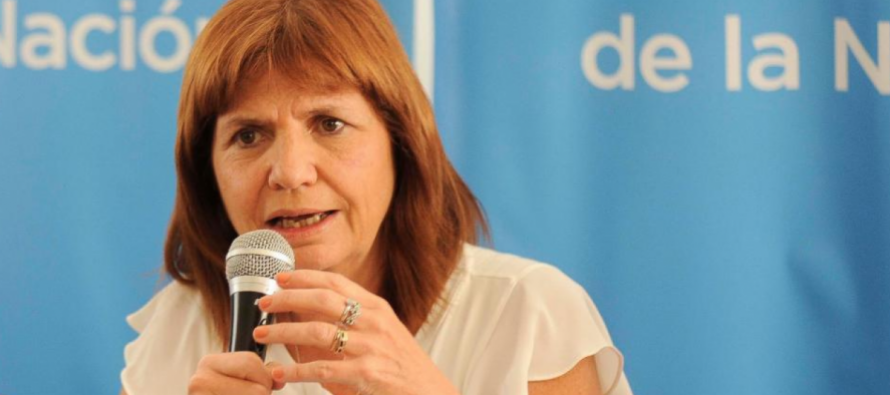 Bullrich defendió la utilización de las pistolas Taser: “Es mucho mejor que usar un arma letal”