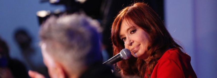 Cristina Kirchner regresó de Cuba y retomará la campaña electoral