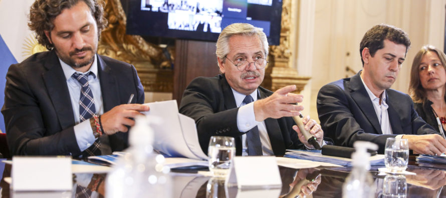 Alberto Fernández lanzará hoy una propuesta para reestructurar la deuda