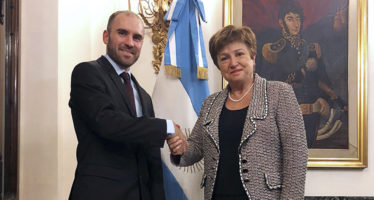 El FMI asegura estar «interesado en apoyar» a la Argentina por la deuda y el coronavirus