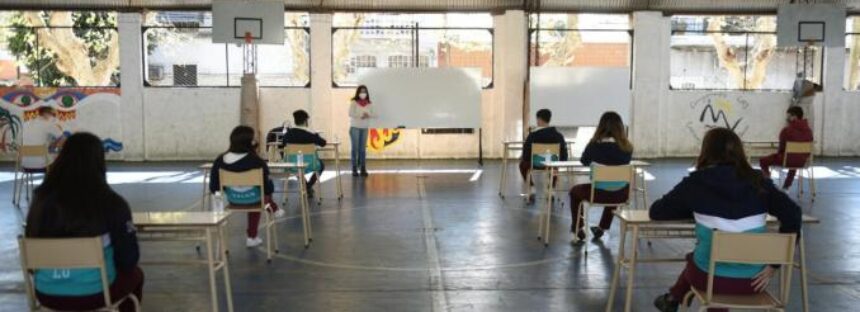 La Provincia criticó a Valenzuela por su propuesta de clases presenciales