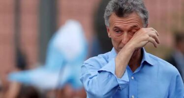 Un fiscal denunció a Macri por instar al incumplimiento de las restricciones