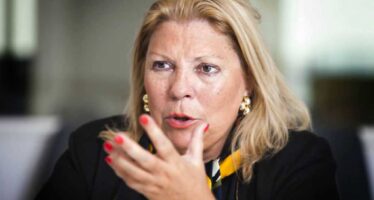 Elisa Carrio expresó que no irá a votar y arremetió contra Milei: “Yo a la locura no voy”
