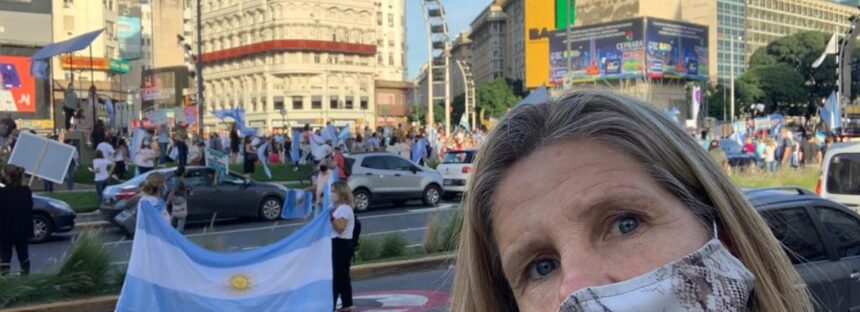 Para Hotton, en la Argentina se comienza a ver «una rebelión de la pobreza»