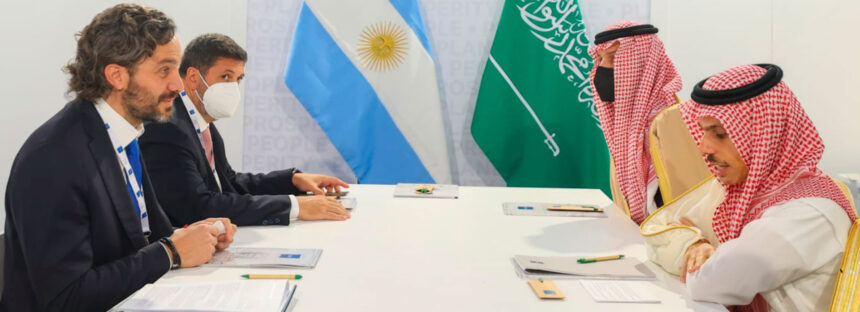 En busca de inversiones, Santiago Cafiero recibió al Príncipe de Arabia Saudita