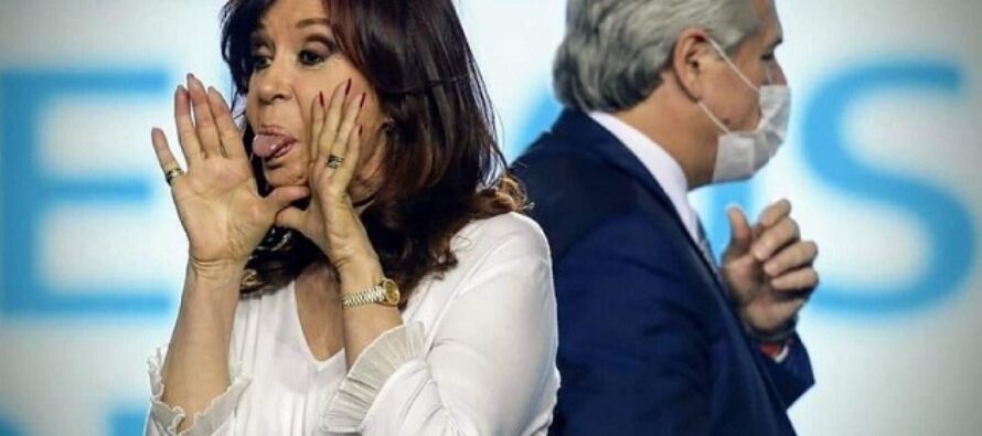 El libro que recomienda Cristina Kirchner porque cree que refleja el final de Alberto