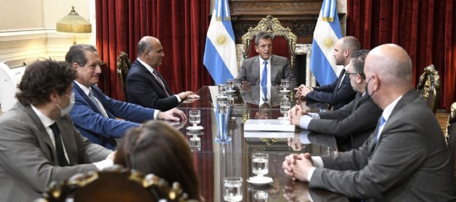 Una negociación pragmática que dejó en evidencia la debilidad política de todos