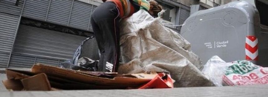 Unos 17 millones de argentinos son pobres, según el Indec