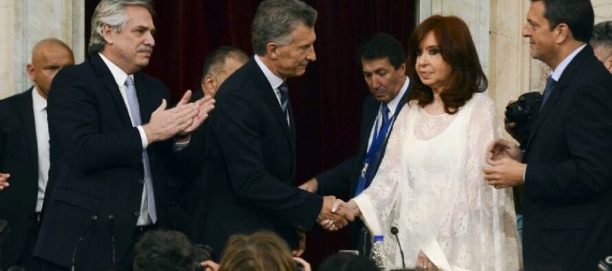 Si Mauricio Macri juega el segundo tiempo, ¿Cristina Kirchner está obligada a competir?