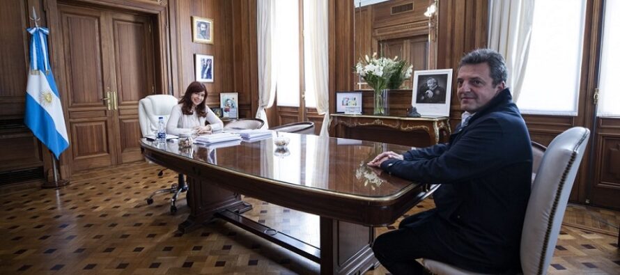 Cónclave en el Senado: Cristina recibió a Massa antes de su asunción en el Ministerio de Economía