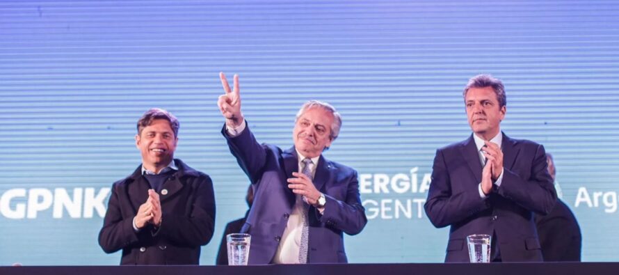 Alberto Fernández y Sergio Massa encabezaron el acto de firmas para la construcción del gasoducto Néstor Kirchner