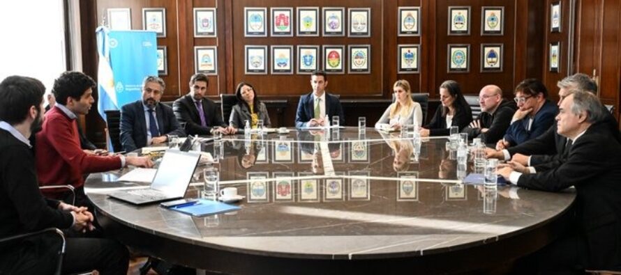 Desde Comercio buscan contribuir a la normalización de la venta de figuritas del Mundial