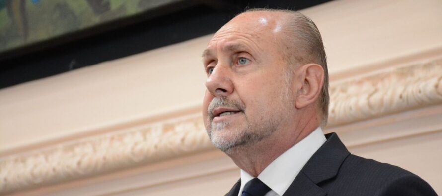 Perotti solicitó un tratamiento urgente del proyecto para mejorar la Justicia Federal