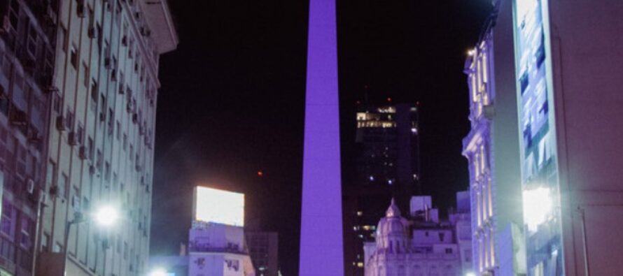 Durante 3 noches el Obelisco se convierte en un Faro Verde para el C40