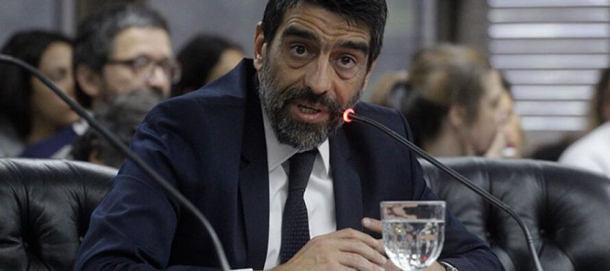 Tailhade, denunciado por D’Alessandro tras ser apuntado por espionaje ilegal