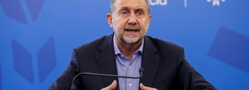 Omar perotti cargó con dureza sobre Aníbal Fernández
