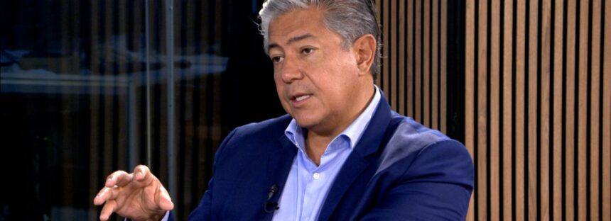 Rolando Figueroa ganó en Neuquén y terminó con seis décadas del MPN
