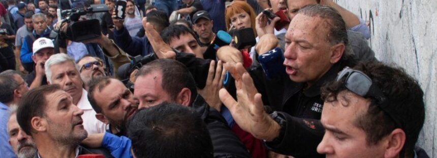 La Policía detuvo a dos colectiveros por la golpiza a Sergio Berni