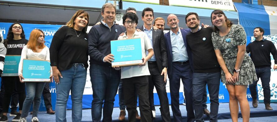 “Wado” de Pedro: “el Gobierno está sembrando a los futuros trabajadores y trabajadoras”