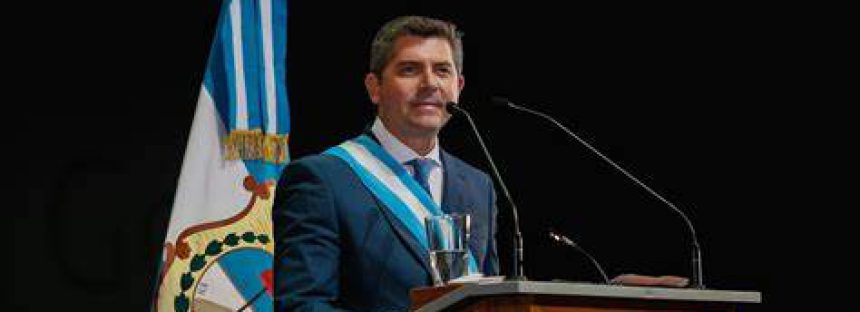 San Juan: Orrego redujo 30% los cargos políticos y dio de baja a personal de planta