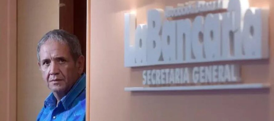 Golpe judicial a Milei: bancarios logran una cautelar contra el DNU