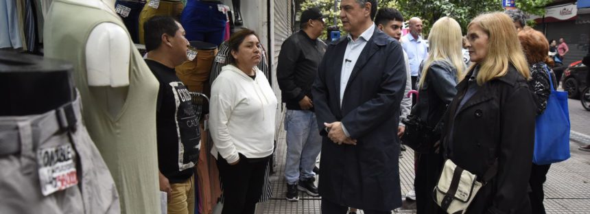 Jorge Macri visitó Once y volvió a reafirmar su compromiso en la lucha contra los manteros