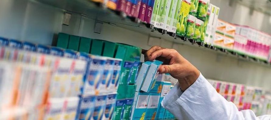 Los medicamentos podrán ser exhibidos en las góndolas de las farmacias: la reacción del Gobierno