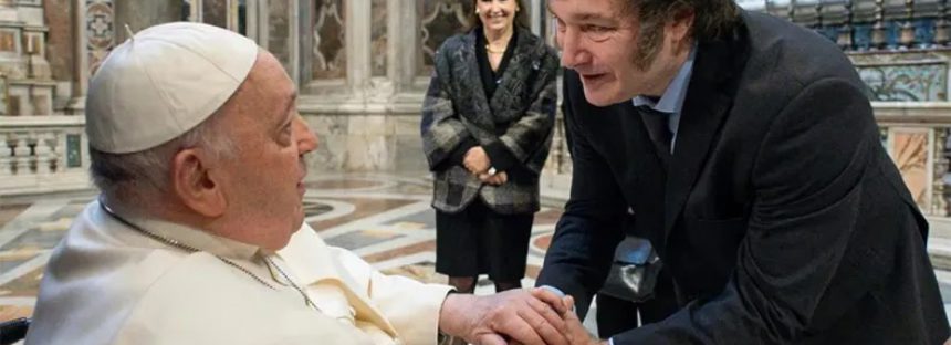 Tras la muerte del Papa, Milei decretó siete días de duelo nacional