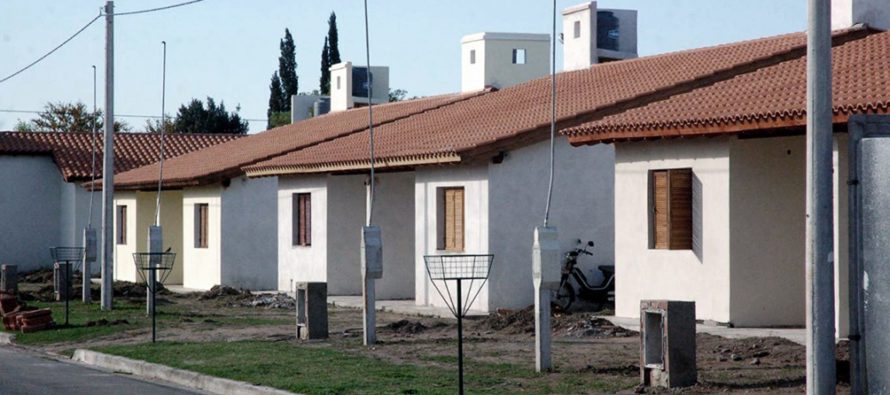Cómo es el nuevo convenio que facilita el acceso a la vivienda propia en Chubut