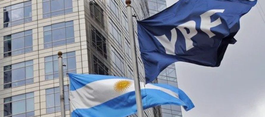 El Gobierno le pidió a la Justicia de Estados Unidos suspender el fallo por la expropiación de YPF