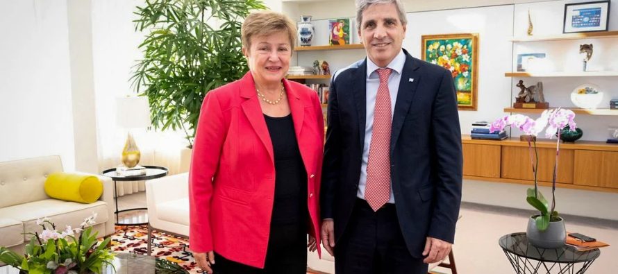 Llegó la misión del FMI a la Argentina en medio de la polémica por la fórmula del IPC