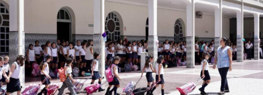 Tucumán abrió el año escolar con actividad plena mientras Buenos Aires enfrenta paro