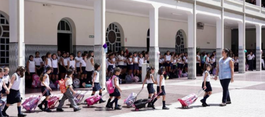 Tucumán abrió el año escolar con actividad plena mientras Buenos Aires enfrenta paro