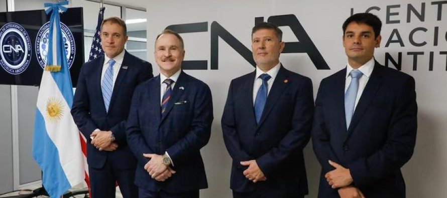 Crecen las versiones de interna en el Gobierno tras un evento con escasa representación oficial