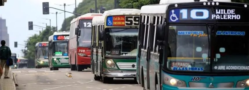 Crecen los cuestionamientos por la concentración en el sistema de transporte y sus vínculos políticos